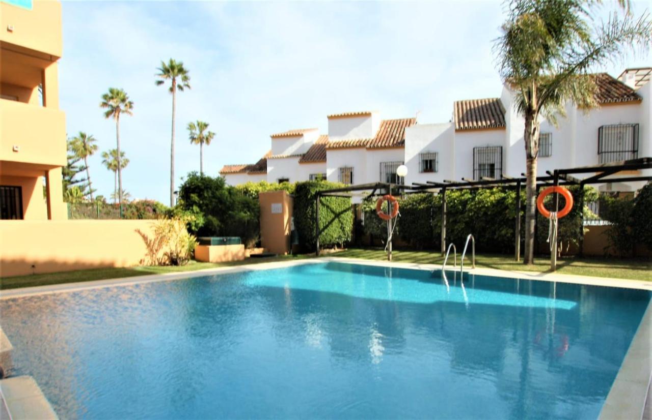 Apartamento Beachfront La Jacaranda Marbella Exterior foto